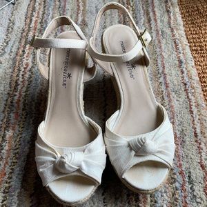 White/cream wedge espadrille heals